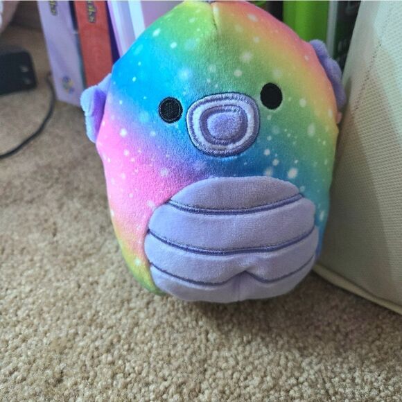 Emerald the Rainbow Seahorse Squishmallow 7.5" Plush - Picture 5 of 10